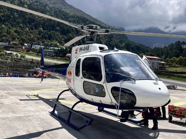 Everest Trek with Helicopter Return