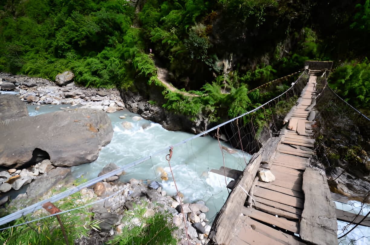 Wooden-Bridge-during-Manaslu-Circuit-Trek